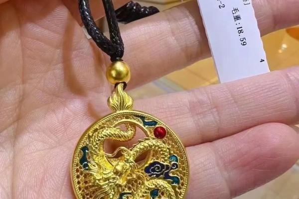 1988年属龙2025年佩戴什么 1988年属龙佩戴什么首饰好