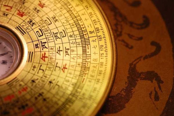 风水大师的_为什么门前要放把刀 风水大师的_为什么门前要放把刀