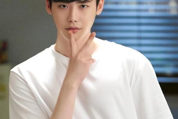 韩网一个准到哭的算命帖，且看李钟硕、金秀贤、玄彬的运势如何