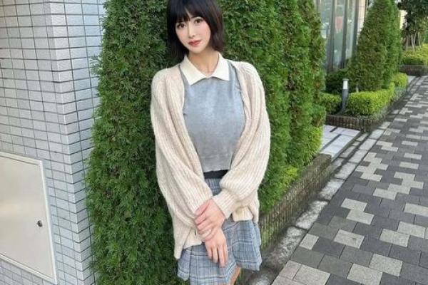 喜欢小胸女孩的星座男孩