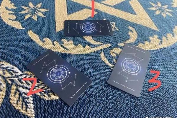 爱情测试：伴侣足够坦诚吗？塔罗揭秘Ta是否有事隐瞒你