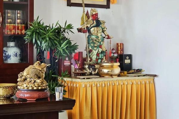 装修房子道士看风水好吗