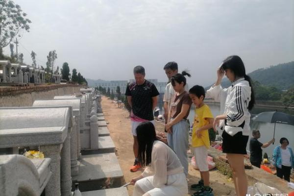 风水千万不要让孙子去上坟四种人不宜扫 风水千万不要让孙子去上坟四种人不宜扫