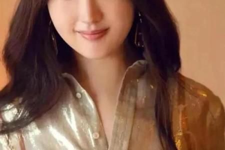 杨钰莹八字
