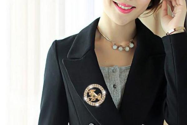 十二星座最适合戴什么胸针 十二星座最适合戴什么胸针