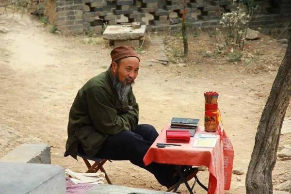 被算命大师骗 被算命大师骗