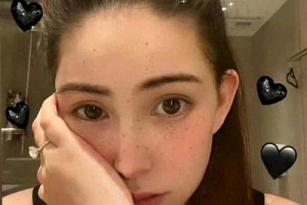 昆凌的八字 昆凌的八字