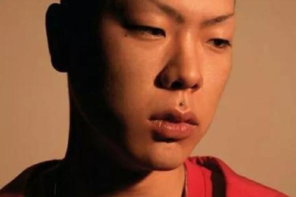 详解:倒八字眉的男人面相 详解:倒八字眉的男人面相