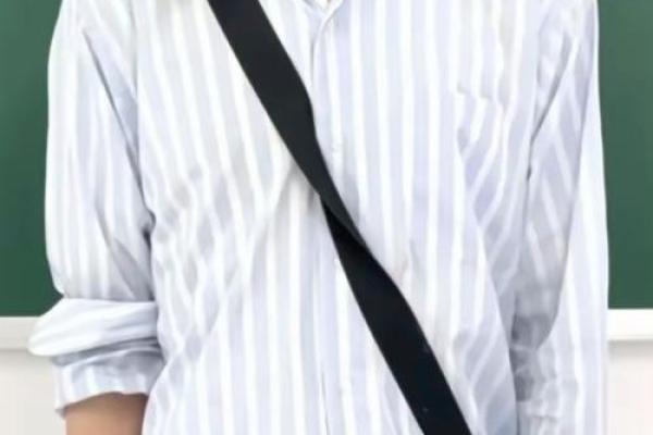 韦东奕生辰八字,数学天才的八字特点 韦东奕生辰八字,数学天才的八字特点