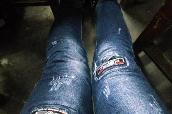 内八字男生 内八字男生