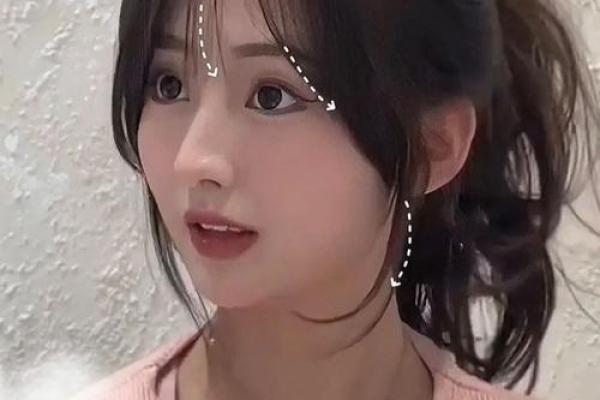 八字刘海怎么烫